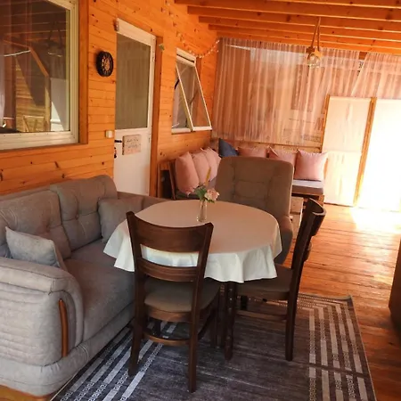 цветовете на слънцето Campsite *